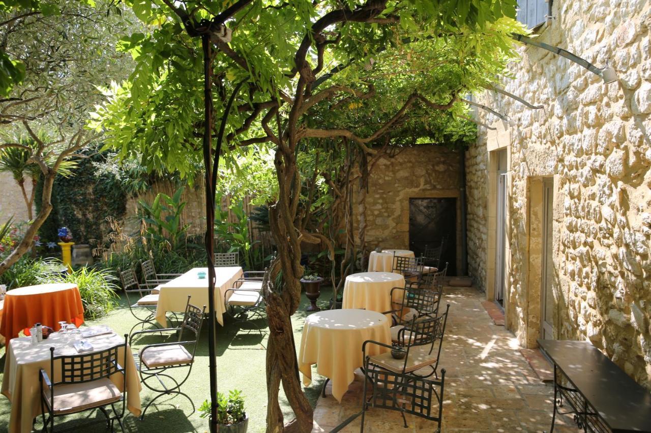 Le Castellas Hotel & Spa - Teritoria Collias Bagian luar foto
