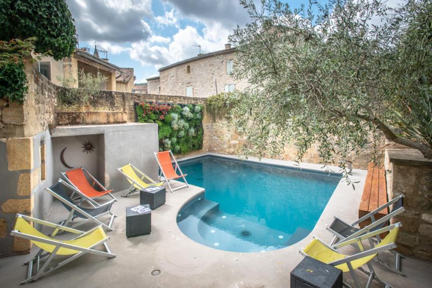Le Castellas Hotel & Spa - Teritoria Collias Bagian luar foto